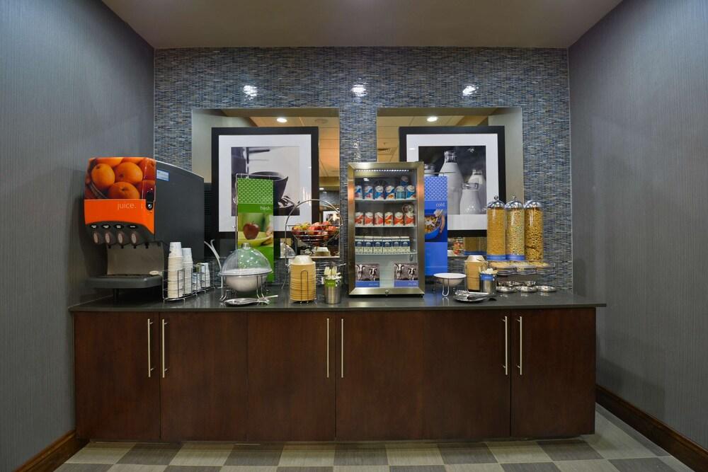 Hampton Inn & Suites Columbia/Southeast-Fort Jackson Exterior foto