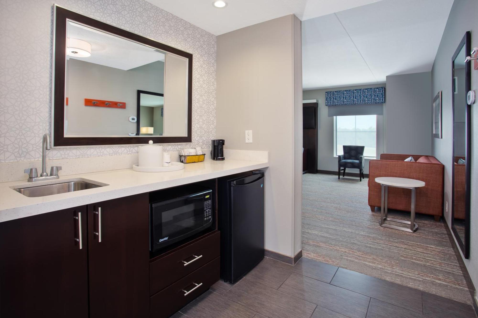 Hampton Inn & Suites Columbia/Southeast-Fort Jackson Exterior foto